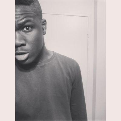 Je pose mes pieds dans la mer morte, je trempe ma bite dans ta mère morte!