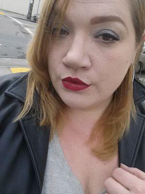 Independent Younique Products Presenter we are naturally based skincare and cosmetics line wanna learn more click the link