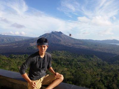 towewewew's profile picture. 