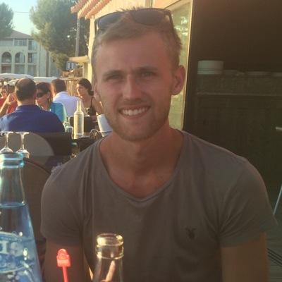 JakMichael's profile picture. What more is left to be said? Time has met its end. It's now or never. Collision with me, myself, and I.