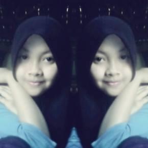 Seorang gadis kelahiran karawang, 15 Agustus 2000