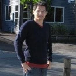 virasak's profile picture. 