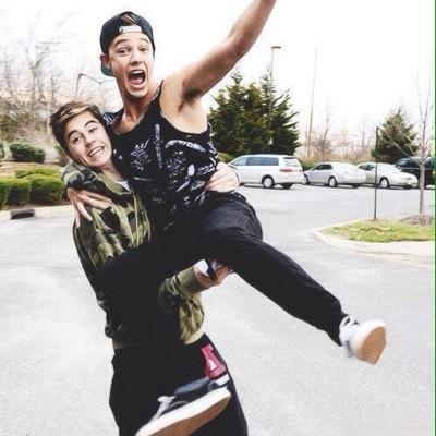 ckdjskdndkd's profile picture. follow @xAshDelReyx