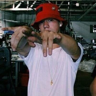 but your not taylor caniff