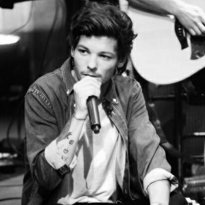 free follow. follow @nightoutljp and ask for a follow back, if you want. xx