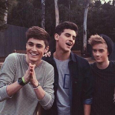 •MagconBoys• 26MGT•5sos• Janoskians• •johnson/12• 0/5• 3/5•