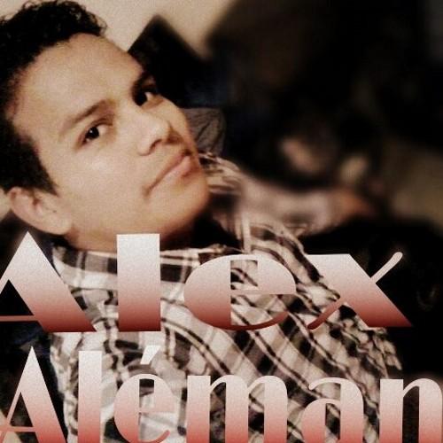 Soy un chico con mucha s ganas de vivir al cual le gusta  la música el canto