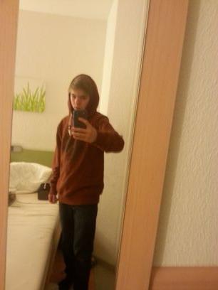 3942eab1625a438's profile picture. Youtuber and A MASIVE BOSS