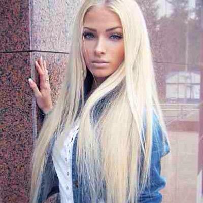 {RP|OC|21+|EC} Spirited lady w/a penchant for magic. Owns #GoesLikeThis Club/Bar. #Single #Blondie