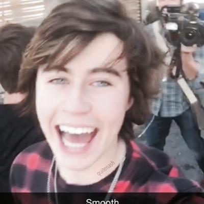 follow @quitenash plus turn on her notifications for a dm to 26mgmt, jack johnson, sammy wilk, shawn mendes and nash grier ☺️
