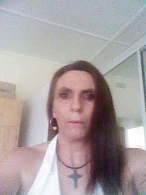 Single mum of four, one adult, two teenagers( aaahhhh) and a gorgeous toddler. Previously A.I.N, focus in aged care.