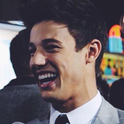 I'm not a rapper just a singer with a game play. psycccch! its Cam! | Vine. | Youtube.| Chloe af. ❤️