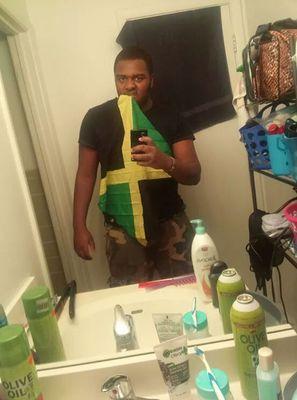 nicholas_neill's profile picture. if u love me let me know; if u don't then let me know