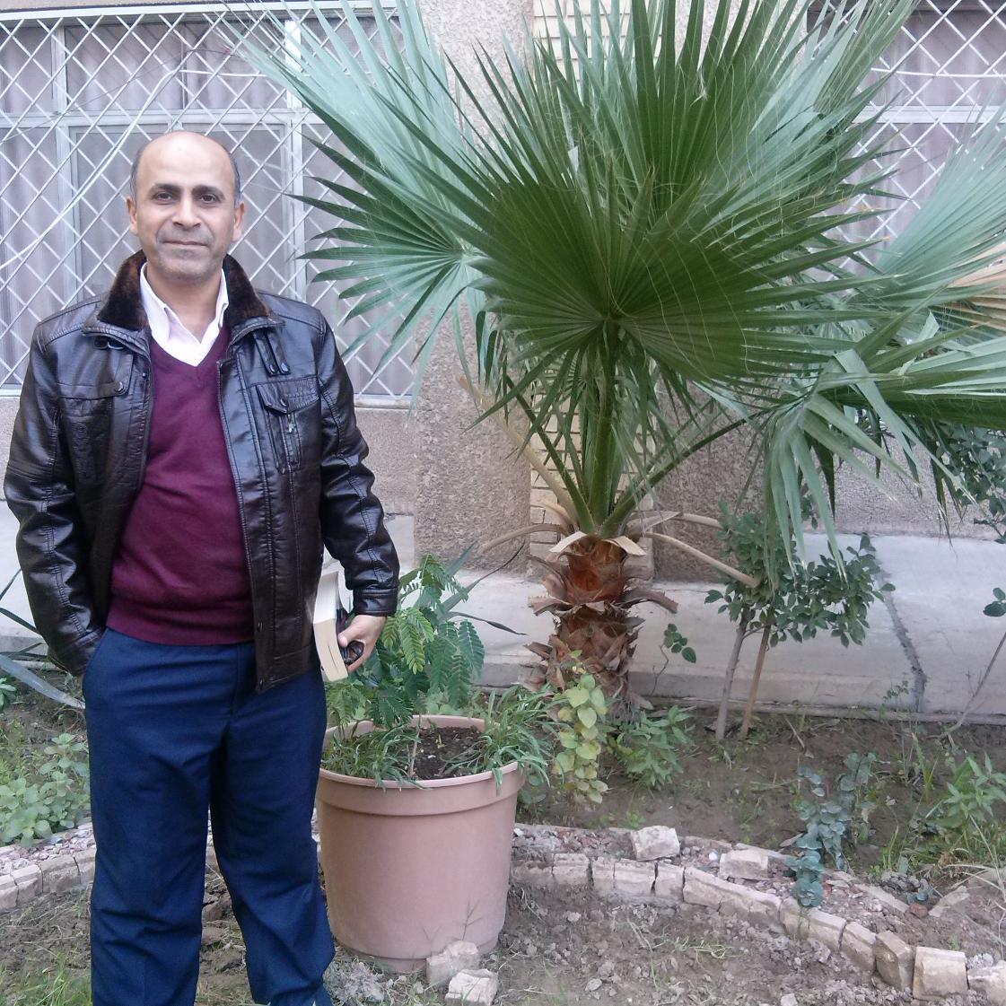 Iraqi engineer previously in MIC . Now Writer , memoir , novels , power of positive thinking , and self mastery.