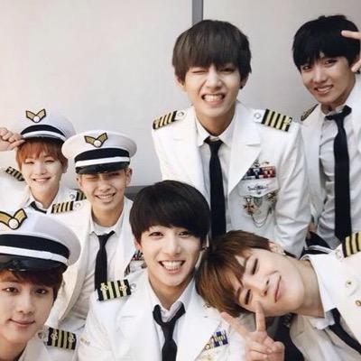 I rule the mama 2014 stage. Love u A.R.M.Y.s❤️
