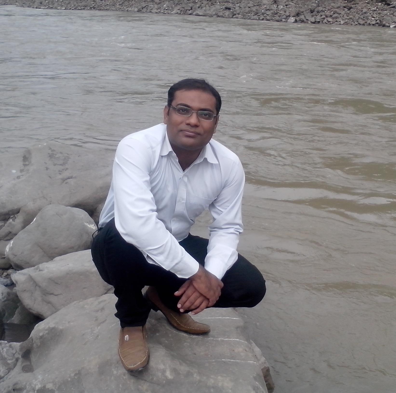 Deputy Manager Monitoring & Reporting at  #Pakistan #Peace Collective
Former Member of #SDPI #Pakistan