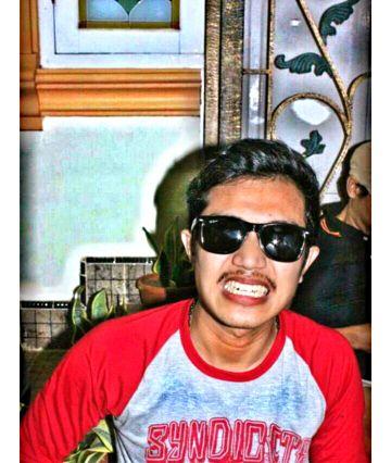 khose53's profile picture. Smada'0 | instagram/line @khose53 part of  @rifdhakhose | play drum |http://t.co/RJAzXIYEwj