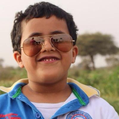 أتمنى العيش بسلام  وبإسلام