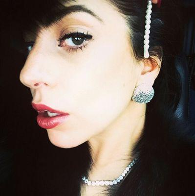Lady Gaga's and Tony Bennett's CHEEK TO CHEEK is out worldwide. Buy here: http://t.co/HdC1KAstqs | Gaga mention me x0