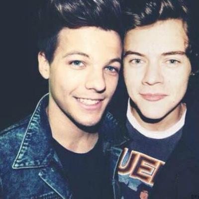 this is your free follow I ship larry!!