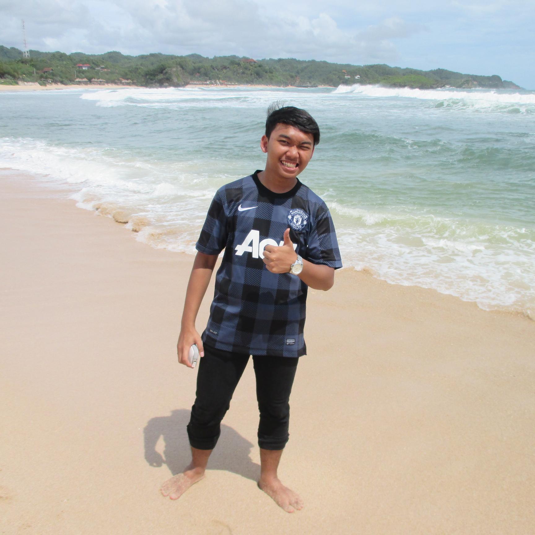 alloysiushimawa's profile picture. My life for adventure...