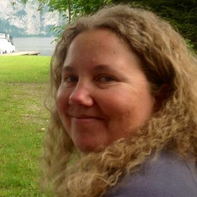 AussieSabine's profile picture. Mother of two uni students, married to an inquisitive man, Early Years teacher, making learning fun, taster of delicious food, animal lover, tech dabbler