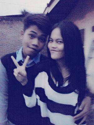 ALLAH ♥ MOM ♥ BOYFRIEND {agung} ♥
MUSLIM * 9 SEP * VIRGO * ♥
INgin bahagiakan orang yg ada disampingku dan banggakan kedua orang tua ♥