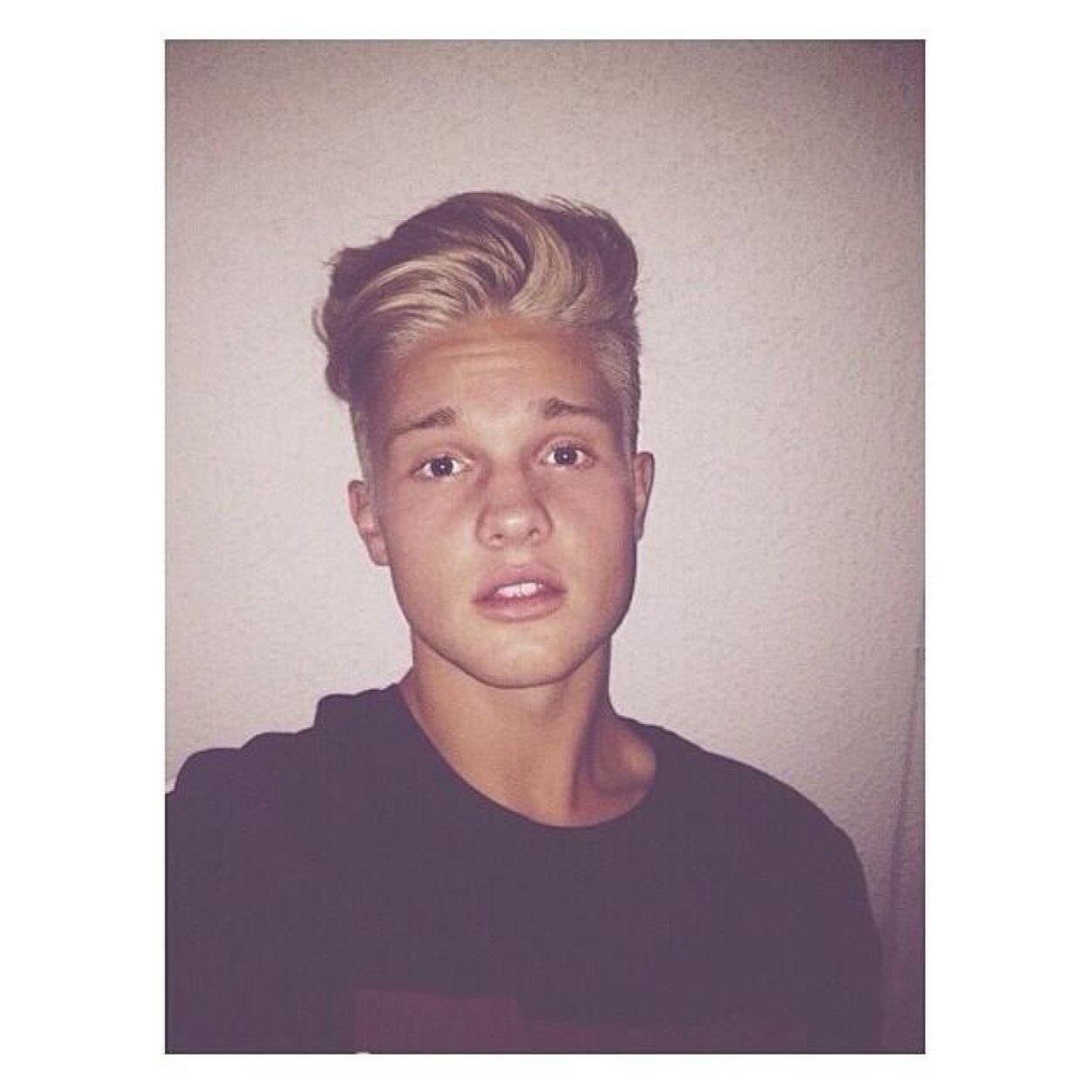 Instagram - cbradley69