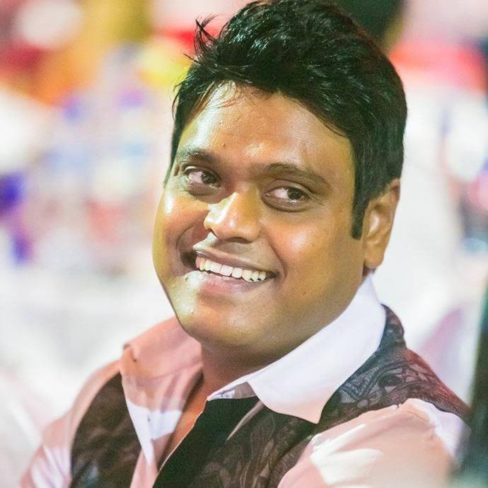 Harris Jayaraj Fans fort! Thank you 2 Lakhs followers on FB