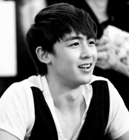 Roleplayer of Nichkhun 2PM | 1988 | [#iHogwarts : Hufflepuff, 160p, 500G, WL1, #Gen1]