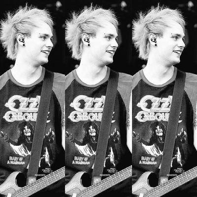free follow from @triz_5sos