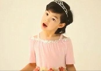 lee haru imnida~ daughter of tablo and kim hyejung. 2 may 2010. #LAXYFams #runnersfams #iKONTEAM