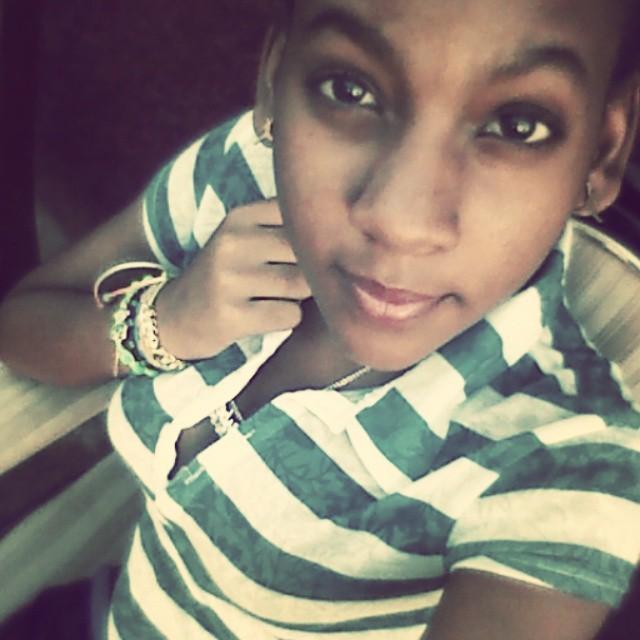 ¿A La shit El Amor?
 No!!
 A La shit El Chico Que Te Hizo Pensar Asii ☺
Tu Eres Miio && YoO Tuyaah ☺ ♥
 ♫♫ Believee ♀♫