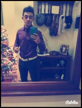 De Almonte, estudiante,  amante del fútbol y de la música.