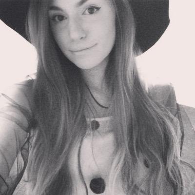 free follow from @pastelmarzia to make your day even better