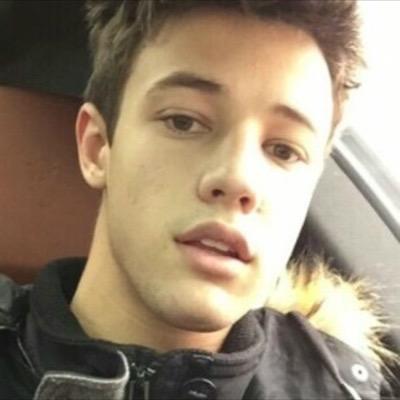 cameron dallas is my boyfriend and i love him so | 0/12 | forever switching lanes |