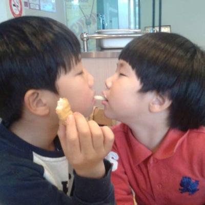 ❤️손자 둘. 평범한 은퇴자. 100세까지 20년이나 남았습니다.
