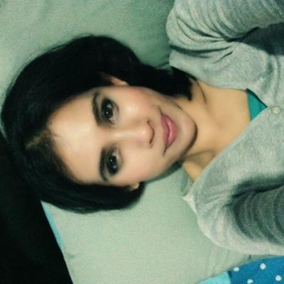 I'm in love with you.. Go stalk!
Deky's Wife