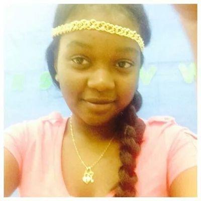 Lovenieeee's profile picture. Subscribe to my Youtube channel Queens & Kings