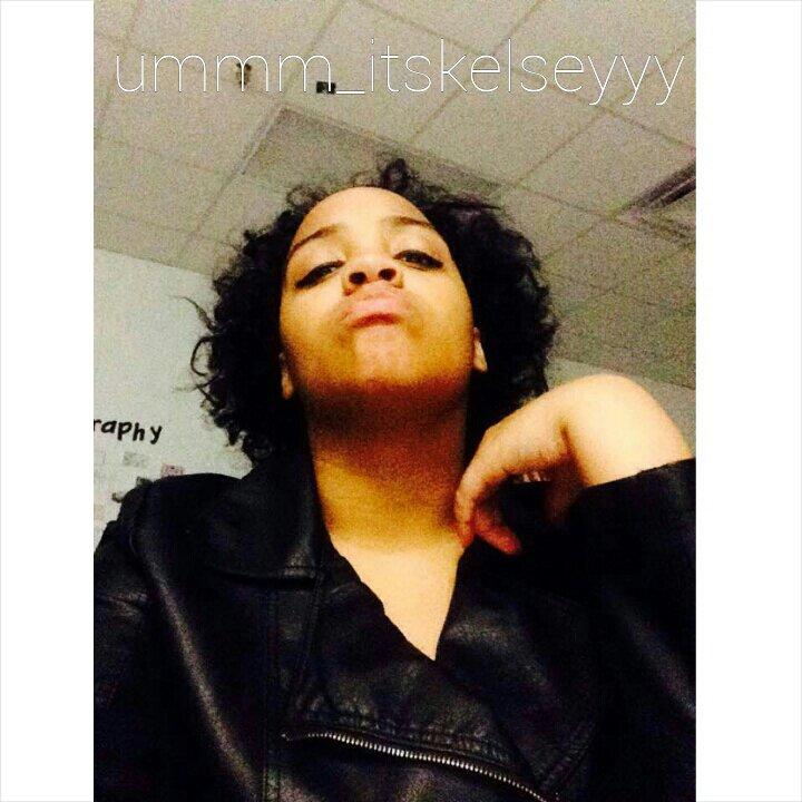 Instagram: ummm_itskelseyyy