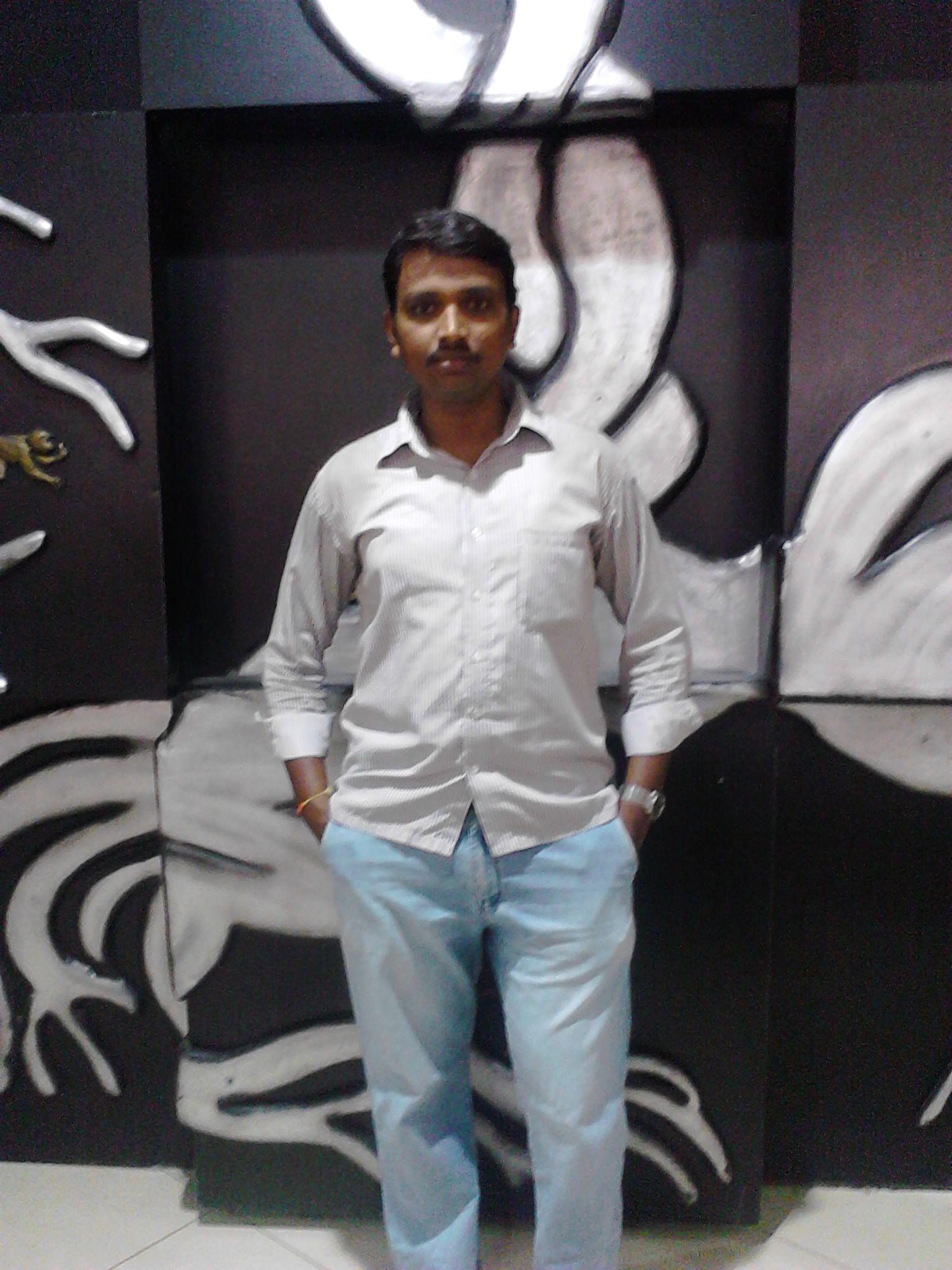 ravikumar8623's profile picture. 