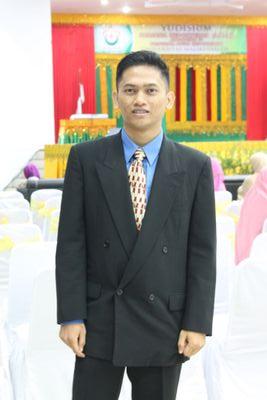 drRizkykaka's profile picture. it's life just a simple
FK MALIKUSSALEH