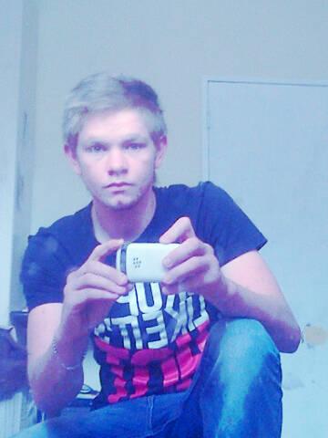 19 # I live my life 2 the fullest ☆  every second , every hour ,every day ,every week ,every month ☆ !!! ☆