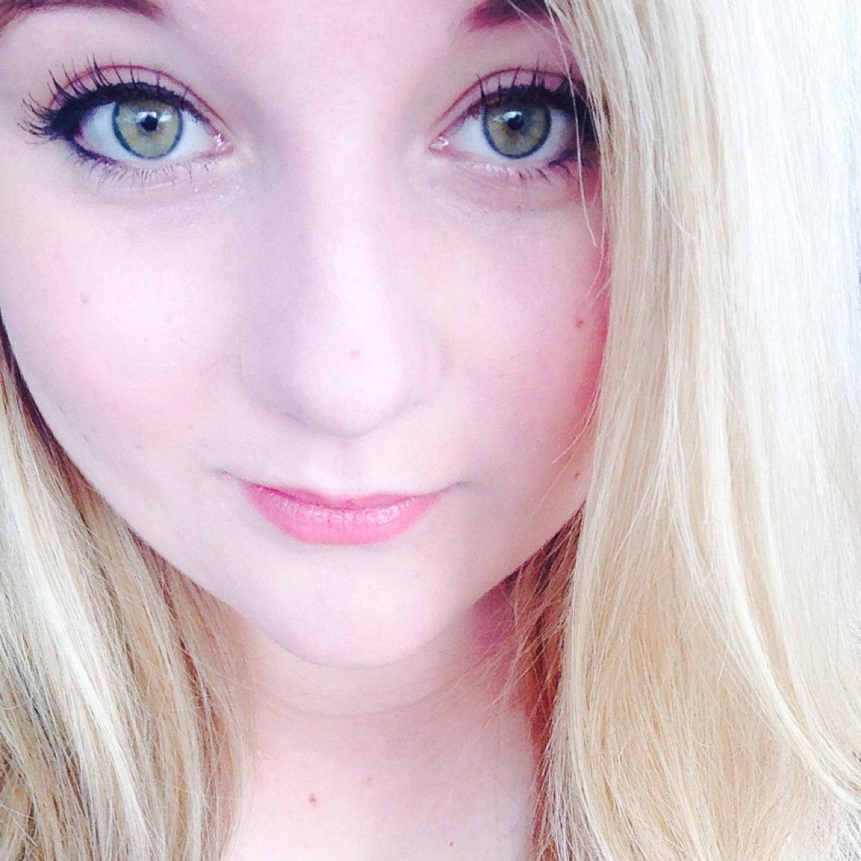 yourlittlelulu's profile picture. I'm Lucie. Eighteen-Short-Blonde.