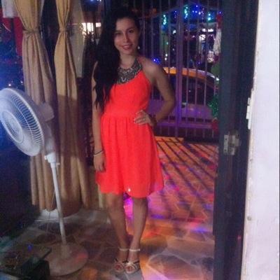 Estudiante de derecho -Universidad Surcolombiana,  Porrista de alma y corazón, una persona mas que deambula por este planeta.   Instagram: nancylumoreno