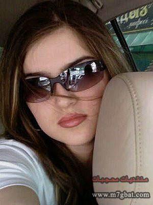 اعيش في عالم الخيال وحدودي التويتر 😍احبكم 😘