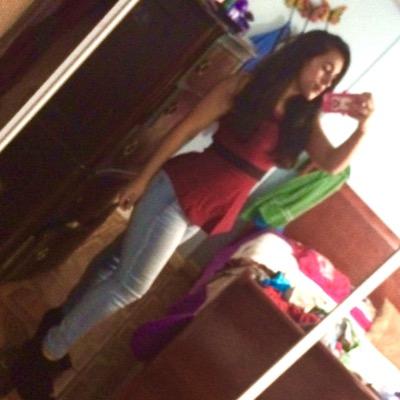 ElEcTrO_BAE's profile picture. IM BOSSY FROM HEAD TO TOE,FREAKY BUT NEVER A HOE,I PLAY THE GAME JUST LIKE MONOPOLY,BUT I DARE A BITCH TO LAND ON MY PROPERTY. CUBAN BITCH