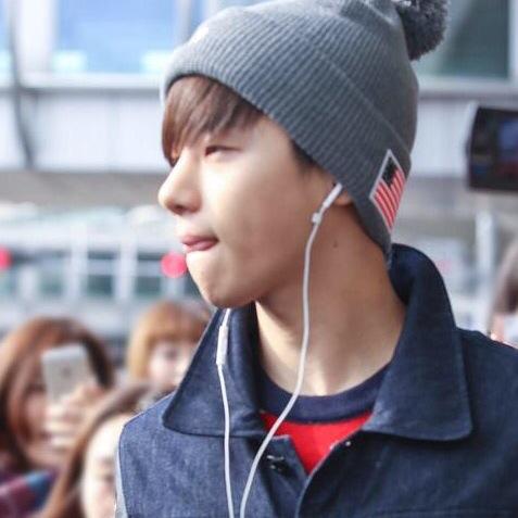 saya maknae ikon // @myclosedagency
