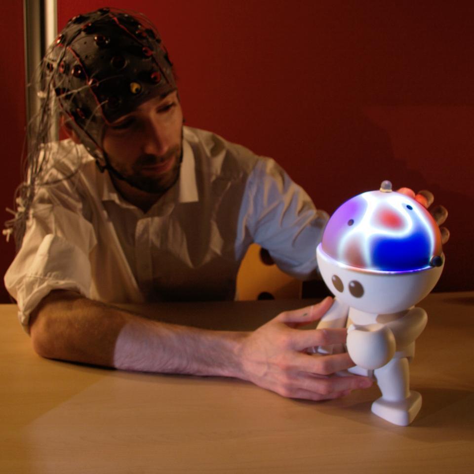 PhD in computer science, exploring how physiological computing and BCI can contribute to human-computer interaction and raise social awareness among people.