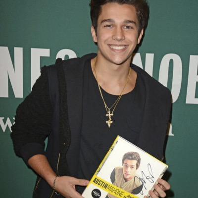 just an account that will have all of austins success & memories throughout the year. turn my notifications on if you wanna :)